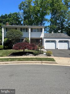 54 Eileen Way