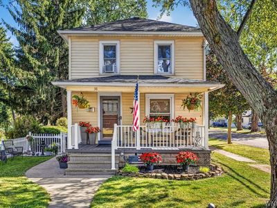 38 Laverack Ave