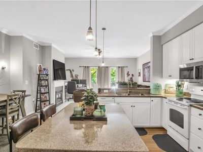 230 Nat Turner Blvd Unit 2001