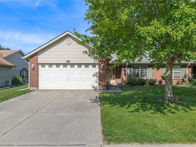 Property at 114 Warner Dr, Englewood, OH