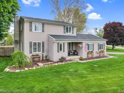 Property at 1929 Hopkins Dr, Wixom, MI