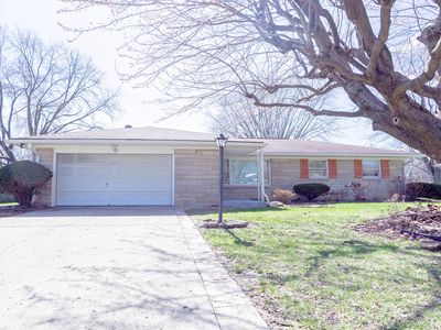 137 E Hill Valley Dr