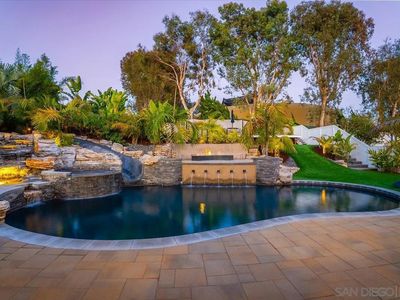 4250 Clearview Dr