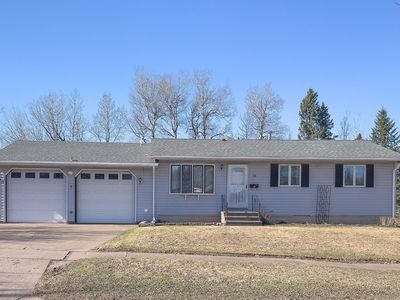 16 Law Dr