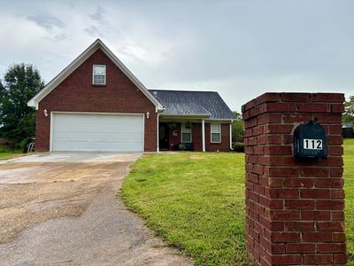 112 Apple Blossom Dr