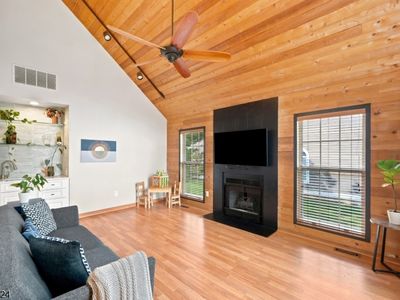 273 De Rose Ct