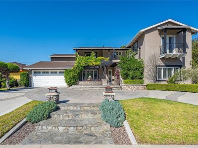 4121 Country Club Dr