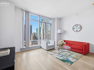 18 W 48th St APT 31D
