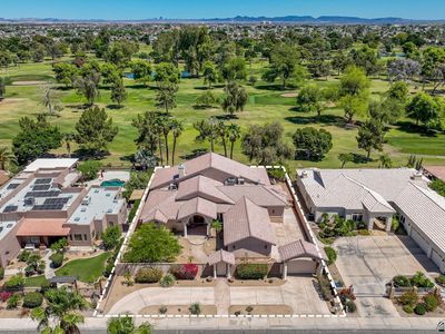 742 E Country Club Dr