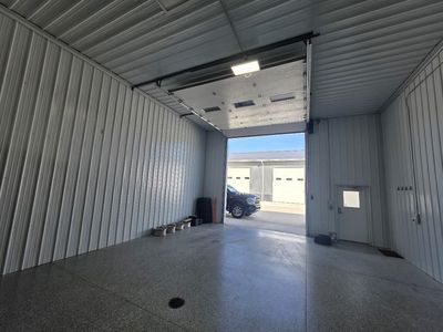 747 Mallwood Building 2-6