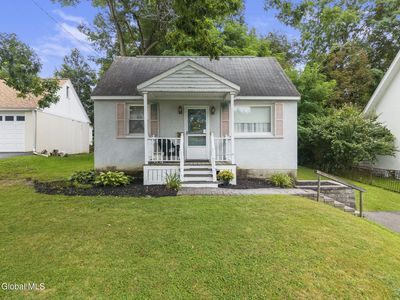 33 Evelyn Avenue