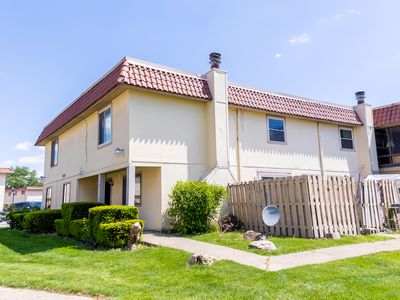 2714 Del Prado Dr