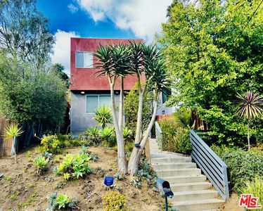 8725 Lookout Mountain Ave