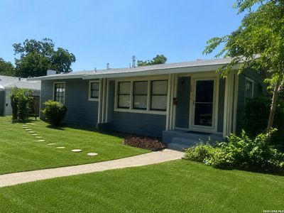 308 Larchmont Dr