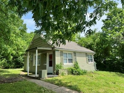 220 Corbin St