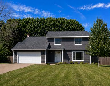 1800 James Ct