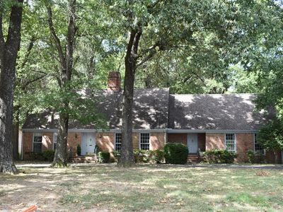 2031 Natchez Ln