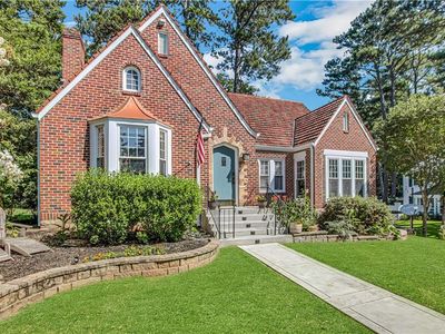 1290 Pasadena Ave NE