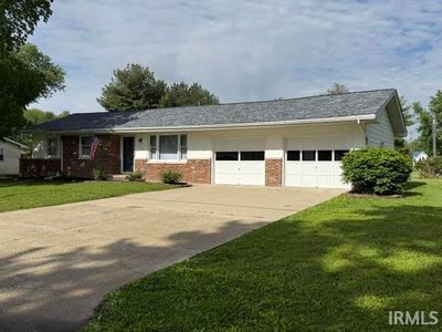273 N East St