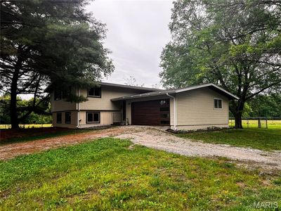 Property at 375 Lakeview Dr, Shattuc, IL