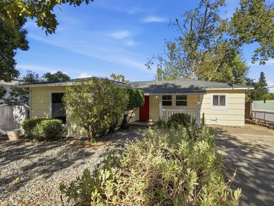 1523 Olive Ave