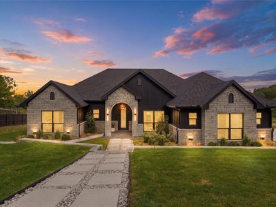 208 N Mountain Rdg