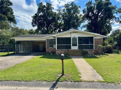 221 Strange Ave