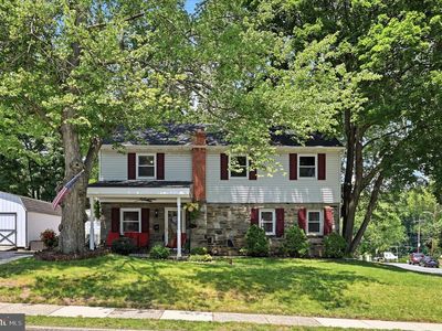 747 Surrey Rd