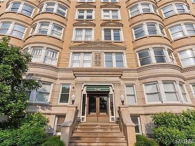 10 N Kingshighway Blvd #2CS