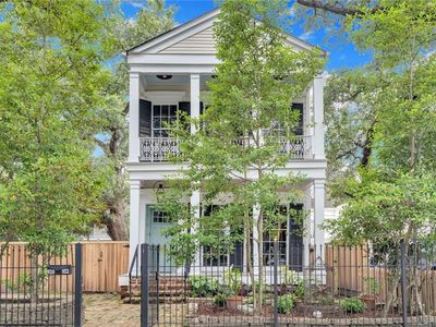 922 Louisiana Ave