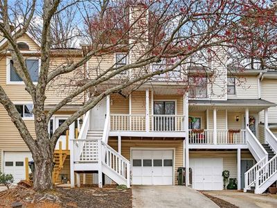 2226 Spring Walk Ct