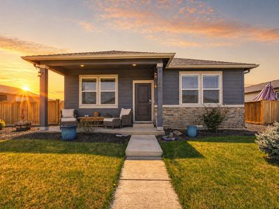 1326 NE Boxcar Dr