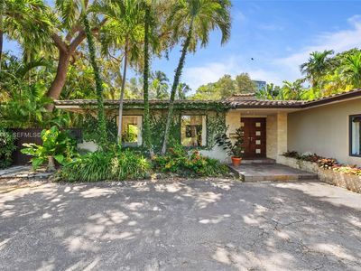 560 Sabal Palm Rd