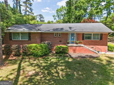 201 Lakeside Dr