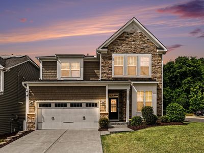 1015 Meadow Pond Dr