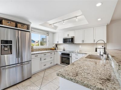 2112 Warfield Ave APT 9