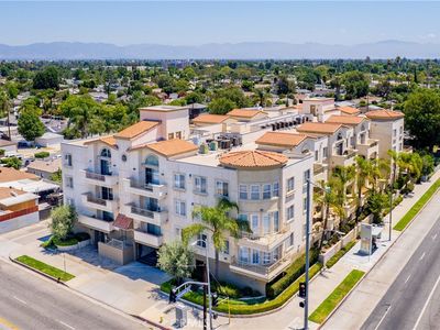 6800 Corbin Ave Unit 106
