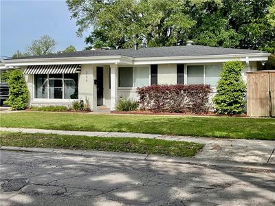 266 Roselyn Park Pl