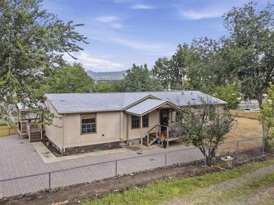 385 S Dewey Rd