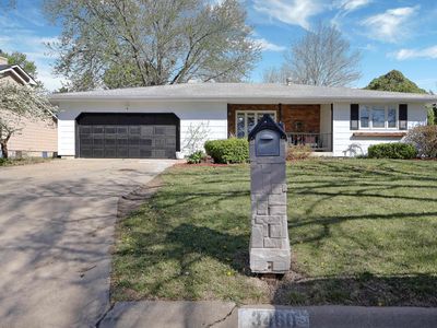 Property at 3460 Treesmill Dr, Manhattan, KS