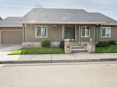 6876 Simeon Dr
