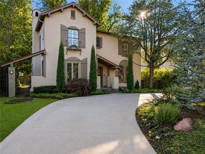 900 NW 14th St