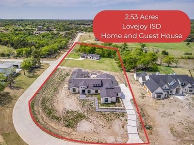 915 Vaquero Way