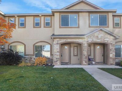 565 Pioneer Rd APT 222