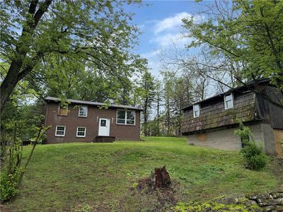 Property at 110 Roger Ln, Irwin, PA