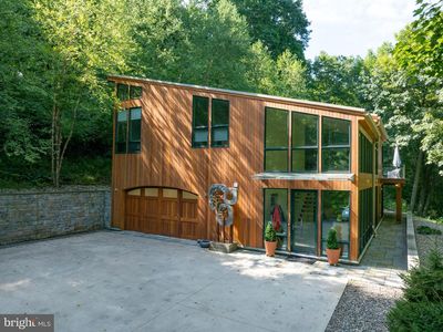 128 Old Railroad Ln