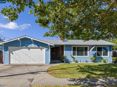 1869 Landana Dr