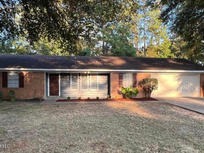 2336 Castle Hill Dr