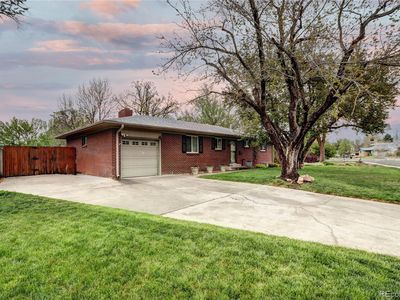 6365 S Valleyview Street