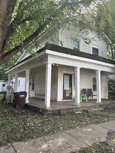 149 E 3rd St